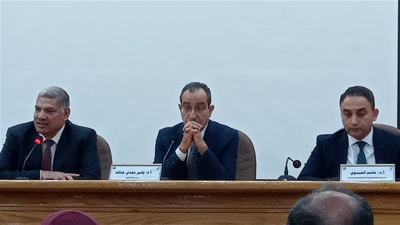مؤتمررئيس جامعة الفيوم،