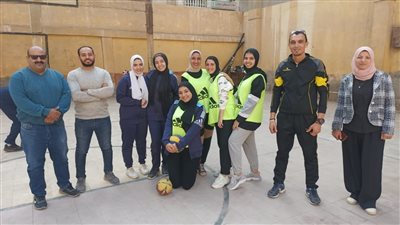 رئيس جامعة الدلتا التكنولوجية يهنئ الطالبات الفائزات فى دورة الصداقة