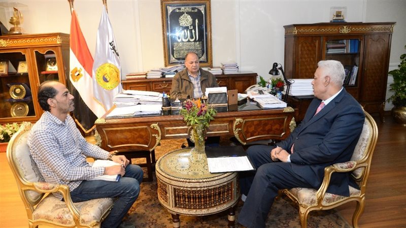 اجتماع محافظ أسيوط،فيتو