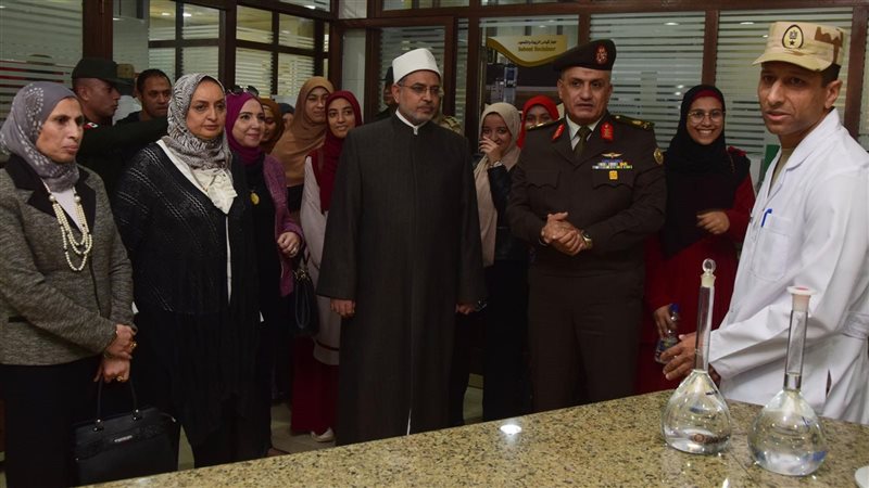  زيارة لوفد من جامعة