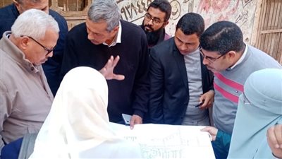 رئيس مياه المنوفية يتفقد أعمال مبادرة حياة كريمة بالشهداء
