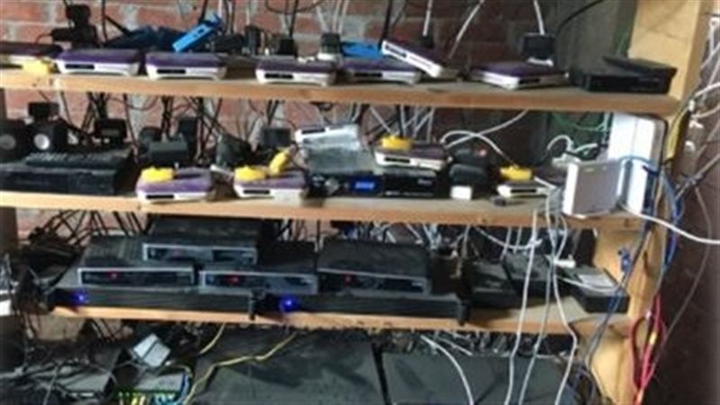 محطة بث بدون ترخيص،