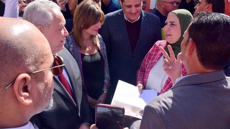 نيفين القياج وزيرة