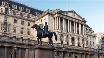 بنك إنجلترا يحسم اليوم سعر الفائدة، وتوقعات بزيادة 25 نقطة أساس