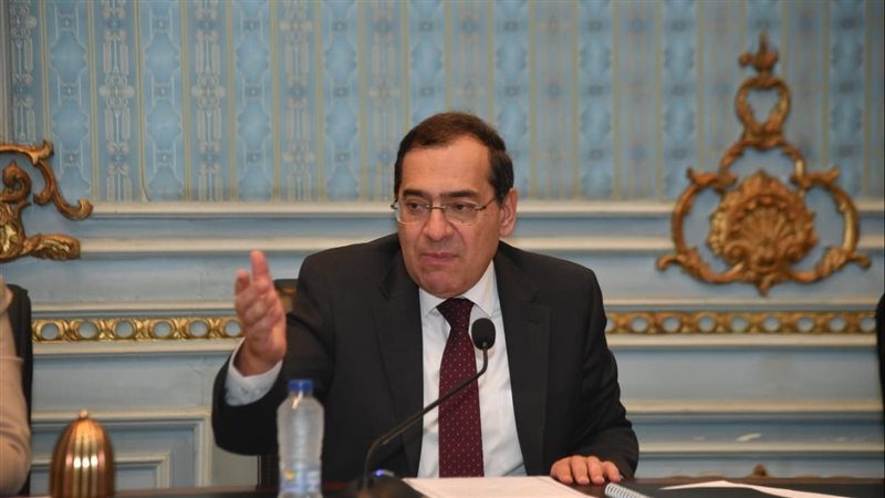 وزير البترول يكشف