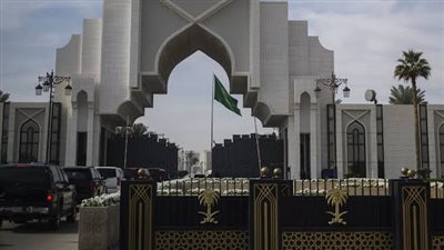 الديوان الملكي يعلن وفاة أمير سعودي