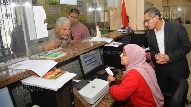 محافظ الغربية يقيل