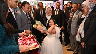 وزيرة التضامن تفتتح فرع بنك ناصر في الأسمرات 