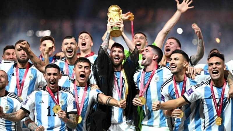 الأرجنتين تتوج بكأس