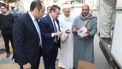 محافظ المنوفية يشهد تسليم دفعة جديدة لمشروع لحوم صكوك الإطعام