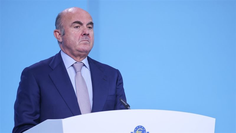  نائب رئيس البنك