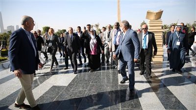 جولة لوفود مؤتمر الإسكان العربي السابع بمشروعات العاصمة الإدارية 