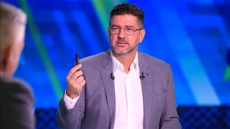 روي فيتوريا المدير