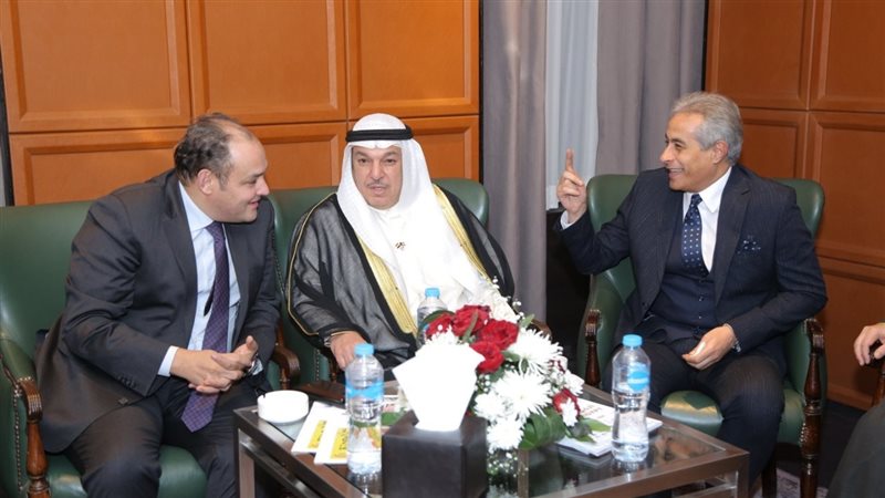 حسن شحاتة وزير القوى