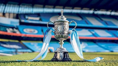كأس الرابطة الإنجليزية، تأهل ليستر وولفرهامبتون ونيوكاسل وساوثهامبتون لربع النهائي