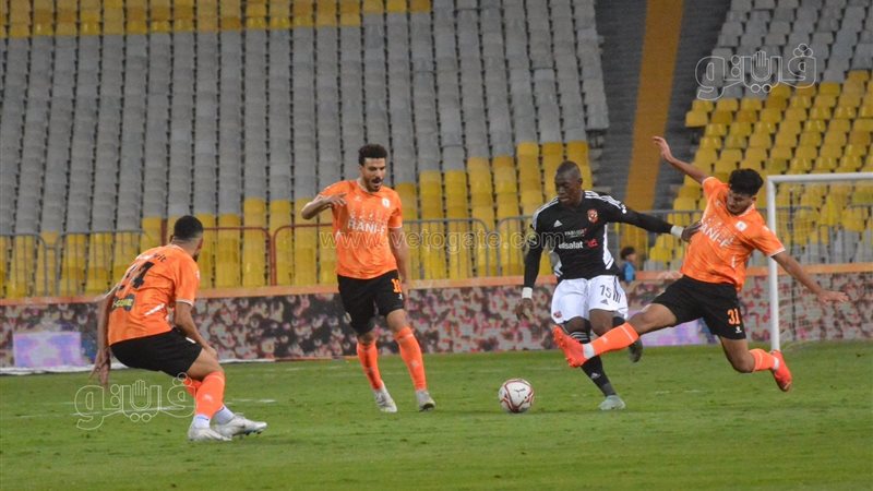 الأهلي وفاركو