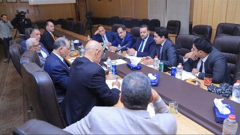 اجتماع لجنة المحامين