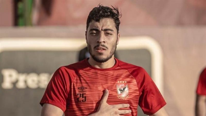 أكرم توفيق لاعب الأهلي
