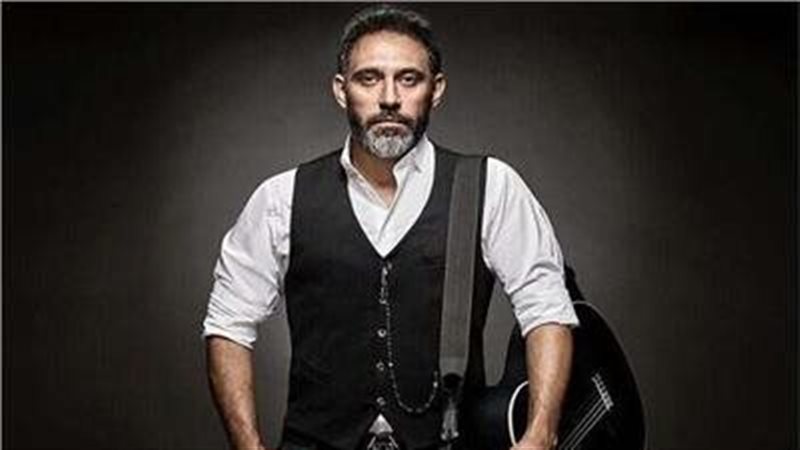 عمرو مصطفى، فيتو