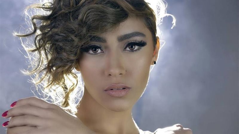 زيزي عادل، فيتو 