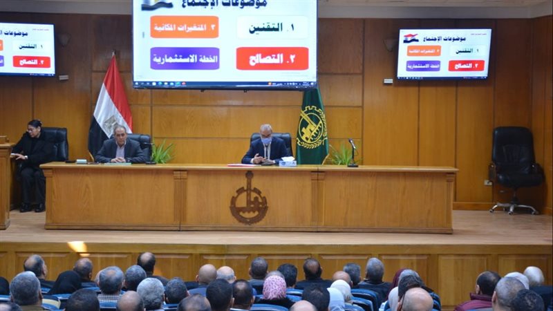 محافظ القليوبية خلال