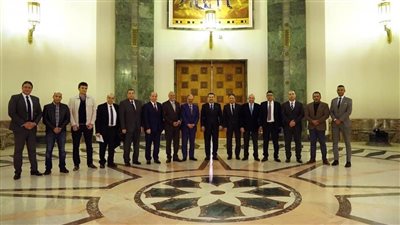 رئيس مجلس الوزراء العراقي يستقبل وفدًا من الصحفيين والإعلاميين المصريين