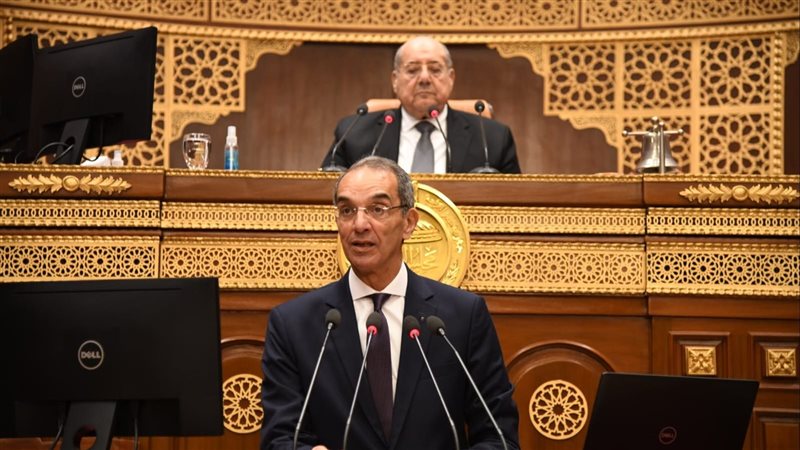 وزير الاتصالات بمجلس