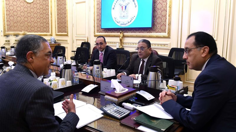 مدبولي يلتقي الرئيس