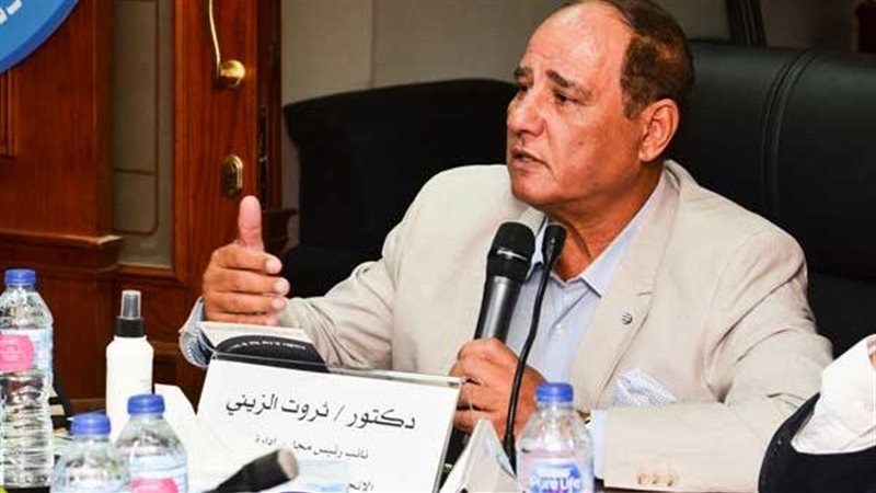 الدكتور ثروت الزيني