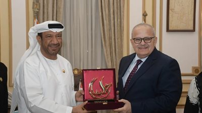 جامعة القاهرة تستقبل وفد الأمانة العامة لجائزة خليفة التربوية بالإمارات