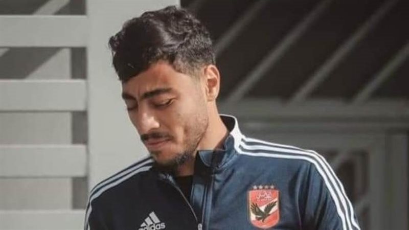 أكرم توفيق لاعب الأهلى،