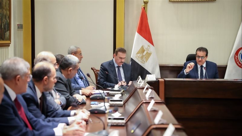 وزير الصحة د.خالد