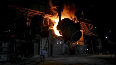 الهند منقذ عالمي للصلب في 2023 بعد زيادة الطلب بنسبة 6.7%