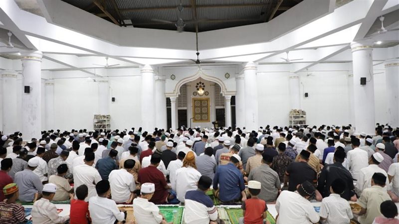 صلاة الجمعة، فيتو