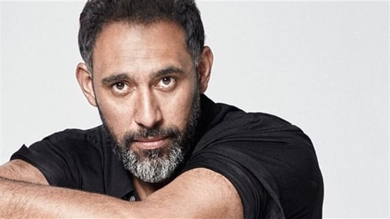 عمرو مصطفى، فيتو