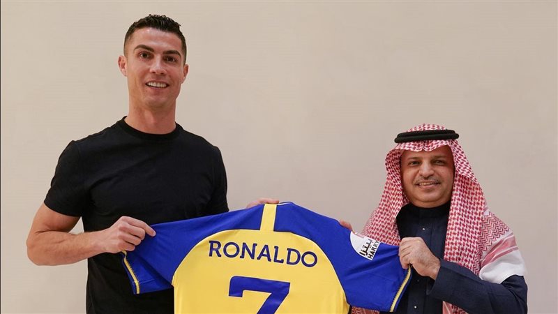 رونالدو مع رئيس نادي