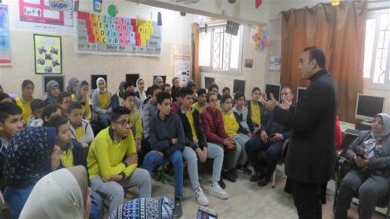 طلبة المدارس 