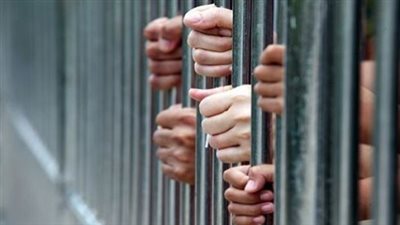 ضبط 5 أشخاص بسرقة مشغولات ذهبية من داخل شقة بالتجمع