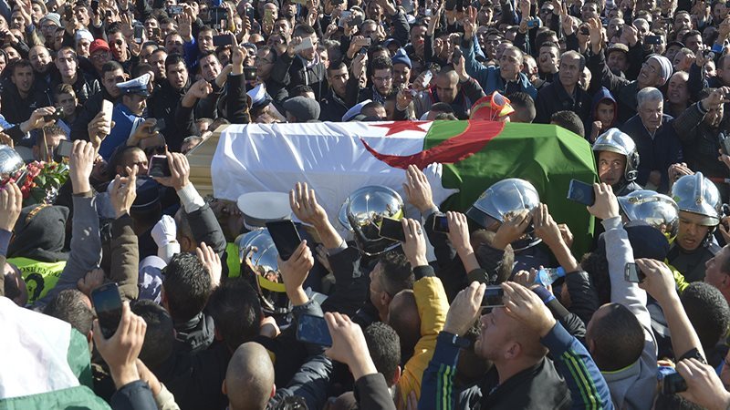 الجزائر، فيتو