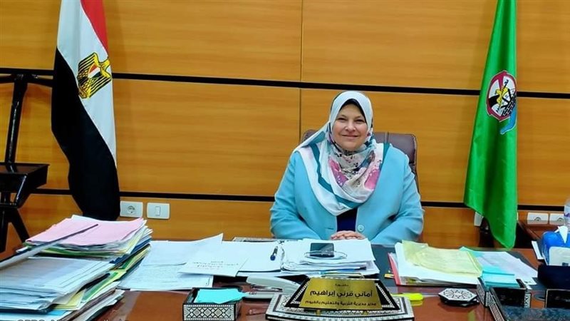  الدكتورة أمانى قرنى،