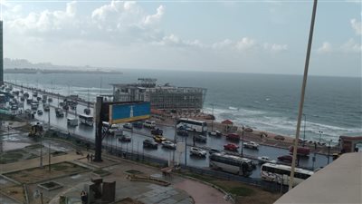  سقوط أمطار غزيرة على الإسكندرية (فيديو)