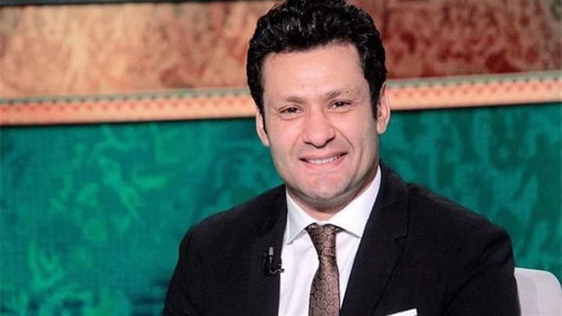 محمد أبو العلا يسخر