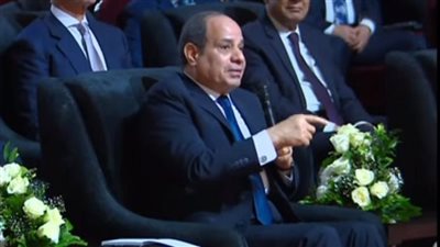 السيسي: لازم نحلم ونجري على حلمنا ونصدق أنه ممكن يحصل