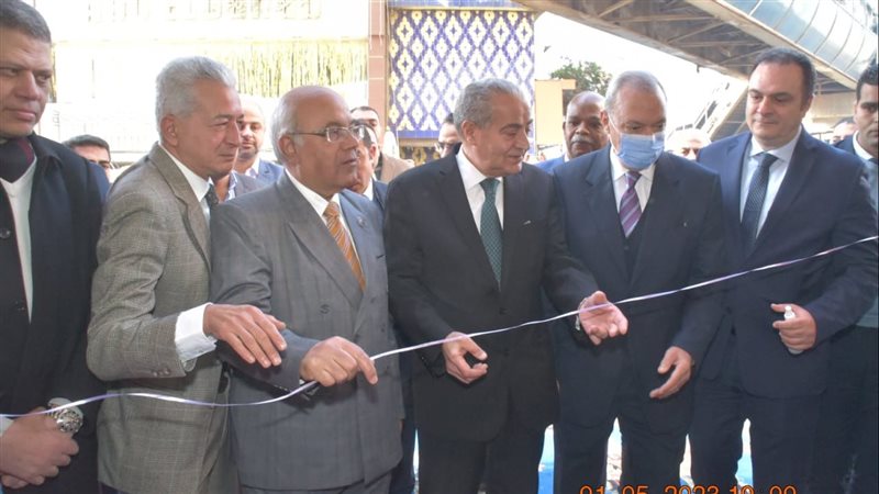 وزير التموين يفتتح