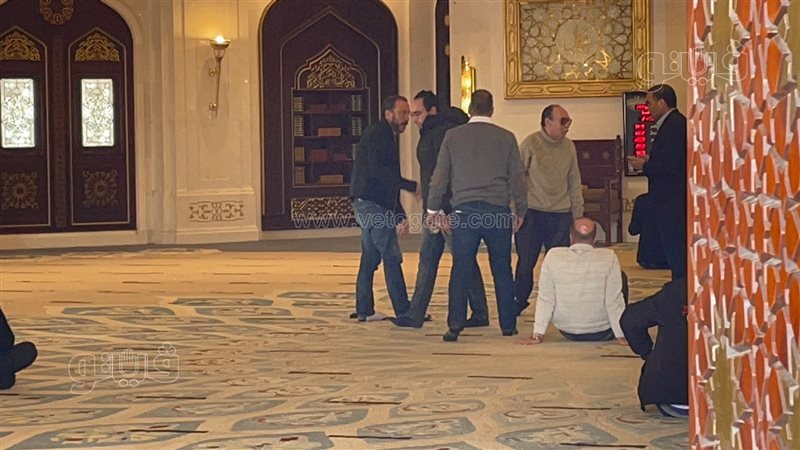 وصول الفنان طارق