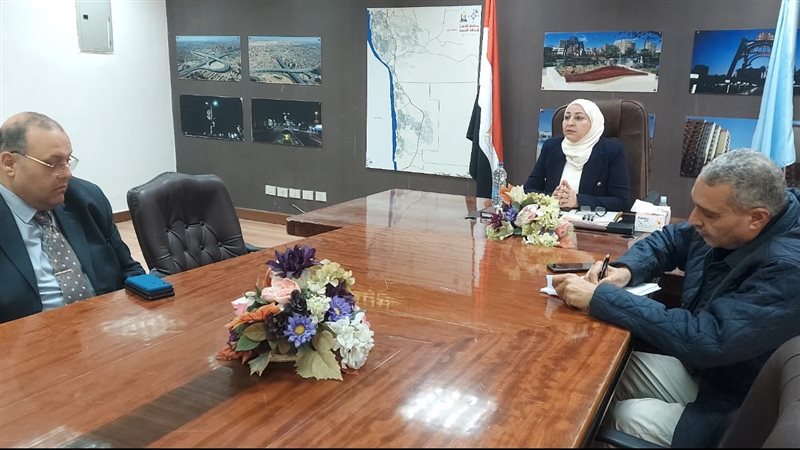اجتماع نائب محافظ