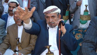 وفاة الشيخ صادق الأحمر، رحلة طيار بدأت من مصر وانتهت في الأردن (فيديو)