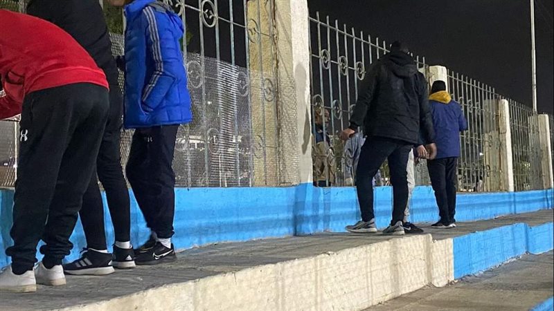 تركيب سلك معدني حول