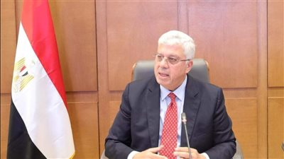 وزير التعليم العالي يصدر قرارًا بإغلاق كيان وهمي بالقاهرة 