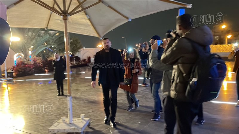 عمرو يوسف فى عزاء
